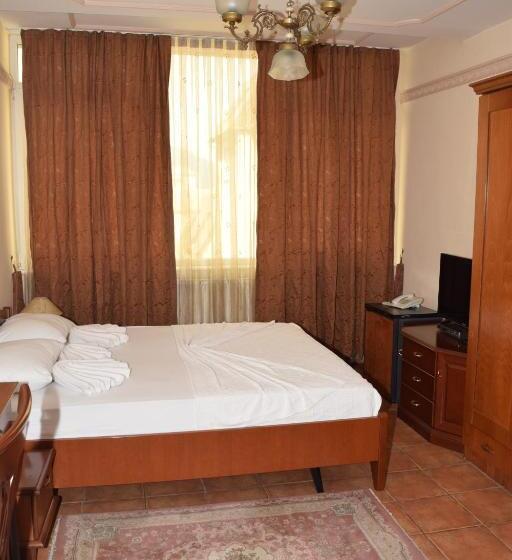 اتاق استاندارد یک نفره, Tivoli