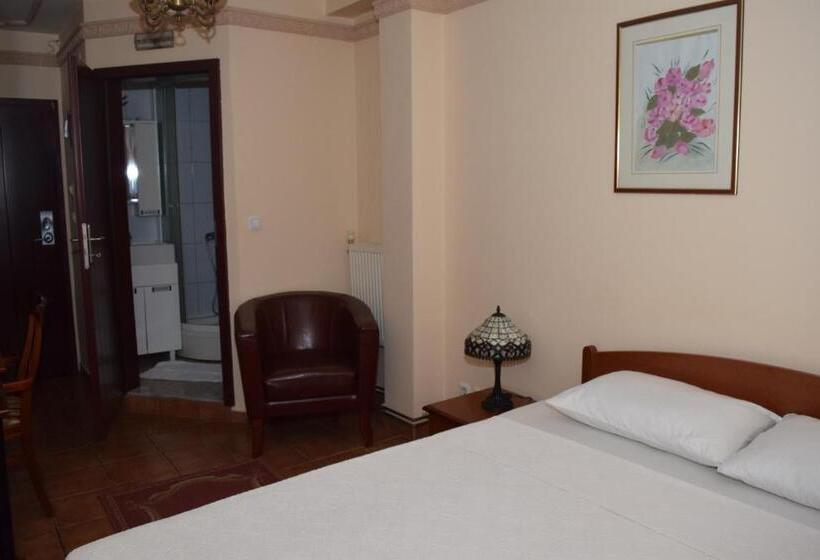 اتاق استاندارد یک نفره, Tivoli