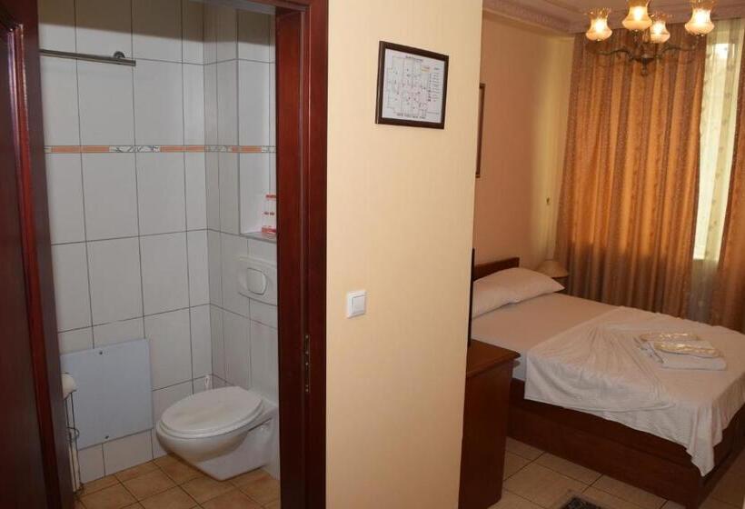 اتاق خانوادگی, Tivoli