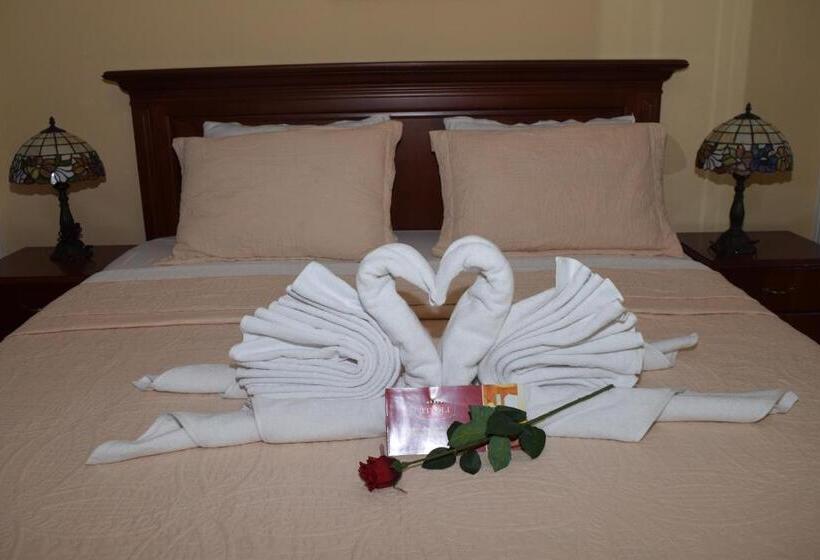 سوییت لوکس, Tivoli