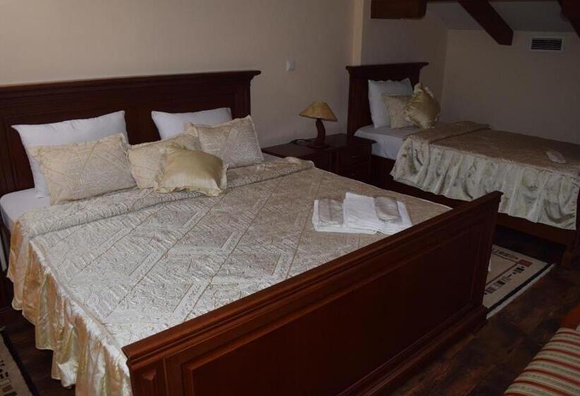 اتاق سوپریور با تخت بزرگ, Tivoli