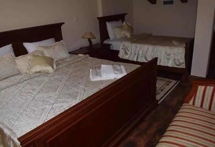 اتاق سوپریور با تخت بزرگ, Tivoli