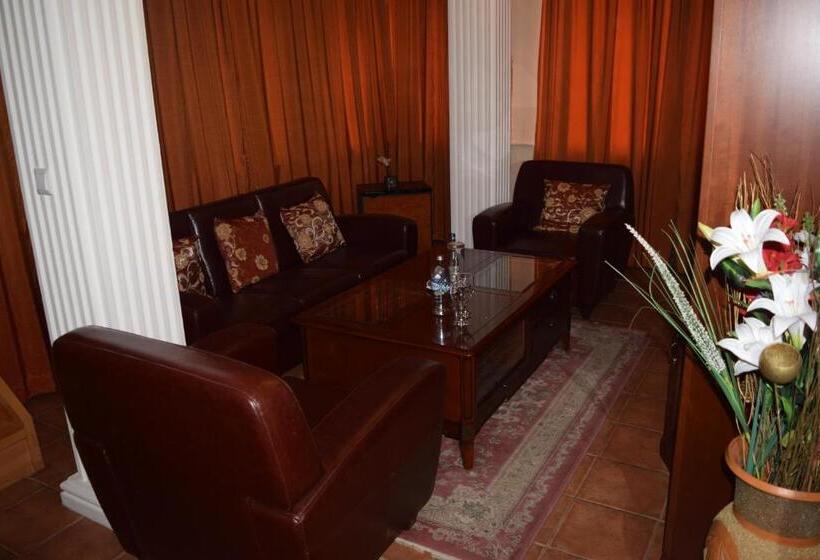 اتاق سوپریور با تخت بزرگ, Tivoli