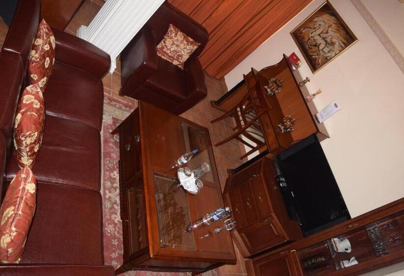 اتاق سوپریور با تخت بزرگ, Tivoli