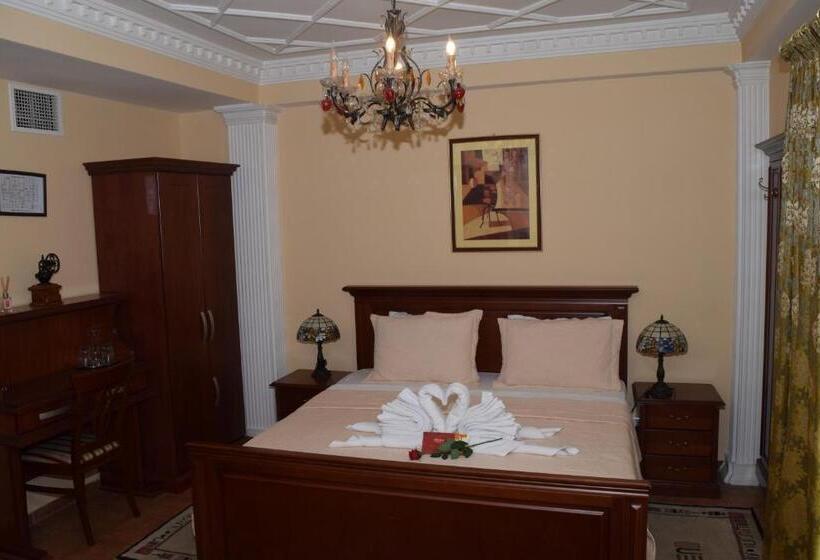 سوییت لوکس, Tivoli