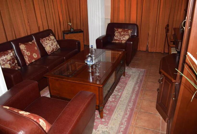 اتاق سوپریور با تخت بزرگ, Tivoli