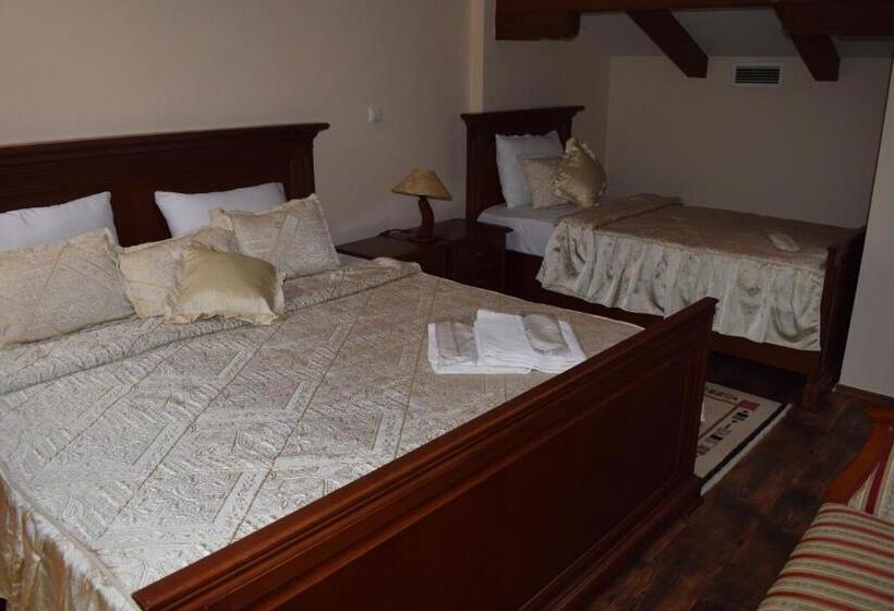 اتاق سوپریور با تخت بزرگ, Tivoli