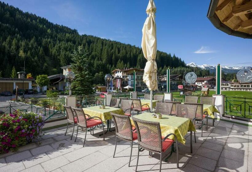 غرفة قياسية, Maria Theresia