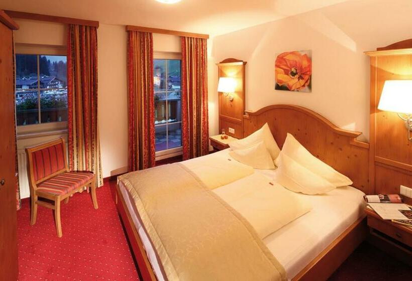 جناح عائلي, Maria Theresia