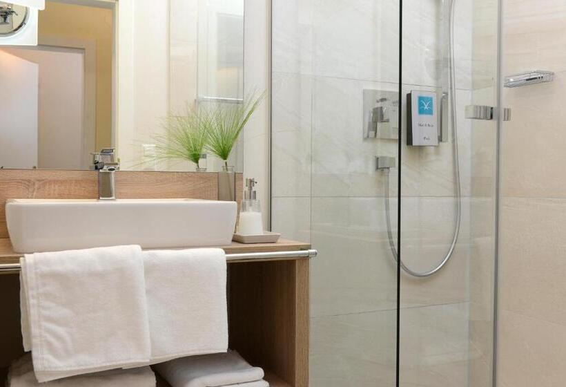 Номер Стандарт Вид на Озеро, Lust Und Laune Hotel Am Wörthersee