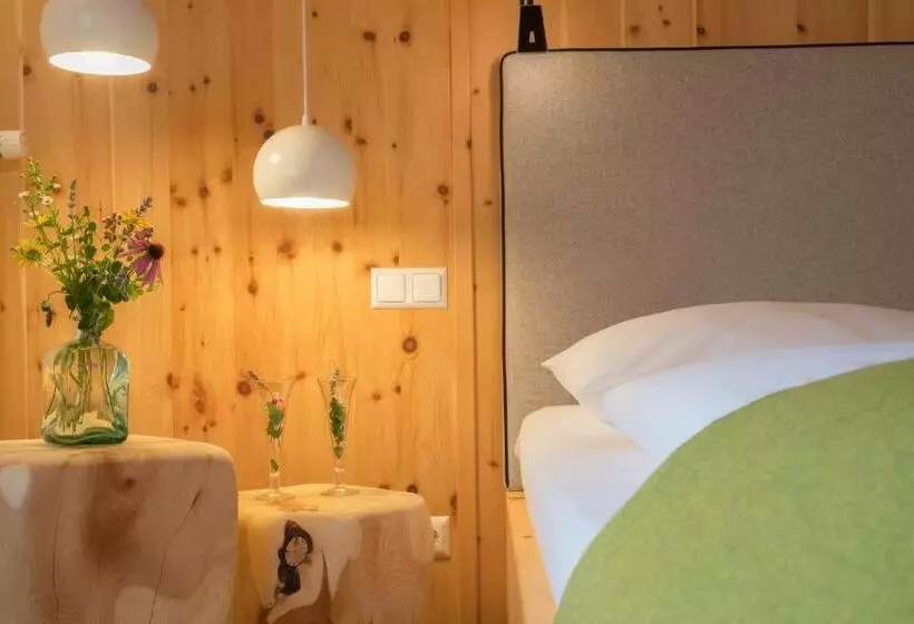 レイクビュースタンダードルーム, Naturhotel Alpenrose