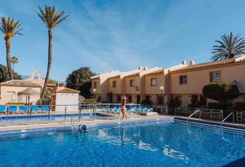 سوئیت جونیور کلاسیک, Ramada Hotel & Suites By Wyndham Costa Del Sol