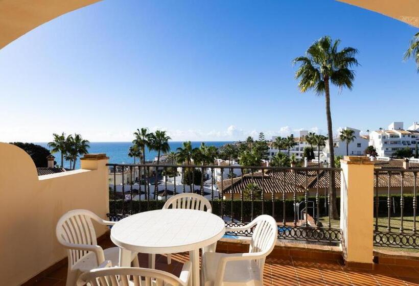 Апартаменты премиум класса с 1 спальней и видом на море, Ramada Hotel & Suites By Wyndham Costa Del Sol