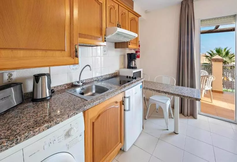 سوئیت جونیور کلاسیک, Ramada Hotel & Suites By Wyndham Costa Del Sol