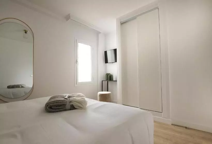 سوئیت کلاسیک, Ramada Hotel & Suites By Wyndham Costa Del Sol