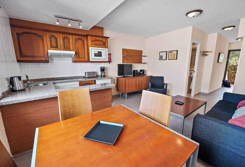 Люкс Классика, Ramada Hotel & Suites By Wyndham Costa Del Sol