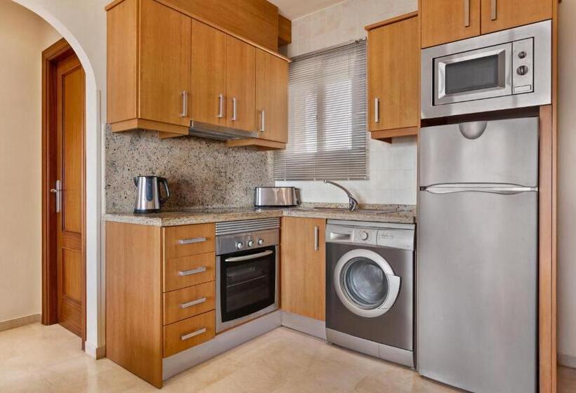 프리미엄 아파트 1 베드룸 바다 뷰, Ramada Hotel & Suites By Wyndham Costa Del Sol