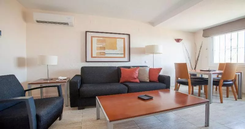 اتاق استاندارد, Ramada Hotel & Suites By Wyndham Costa Del Sol