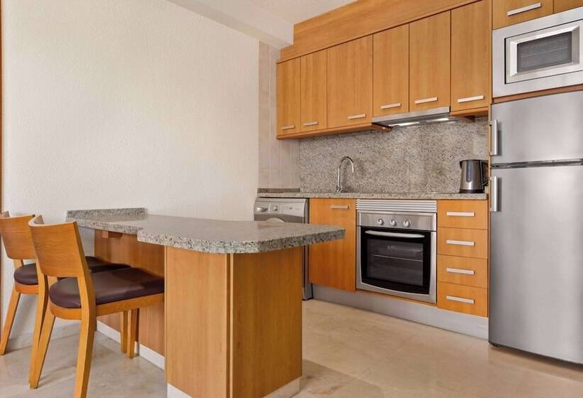 2 Bedroom Premium Apartment Sea View, Ramada Hotel & Suites By Wyndham Costa Del Sol