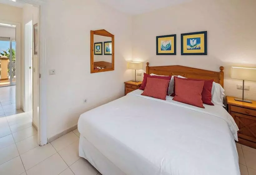 سوئیت کلاسیک, Ramada Hotel & Suites By Wyndham Costa Del Sol