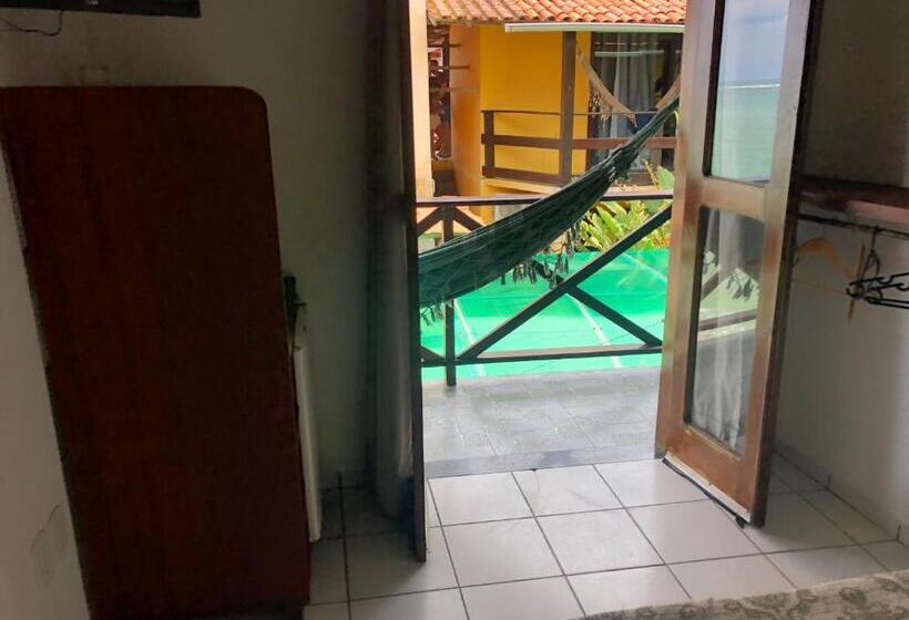 غرفة قياسية مزوَّدة بشُرفة إطلالة جانبية علي البحر, Pousada Tranquila