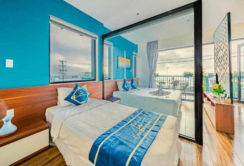 اتاق خانوادگی با چشم‌انداز دریا, Cani Beach House