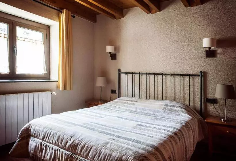 اتاق خانوادگی, Hostal La Plaça