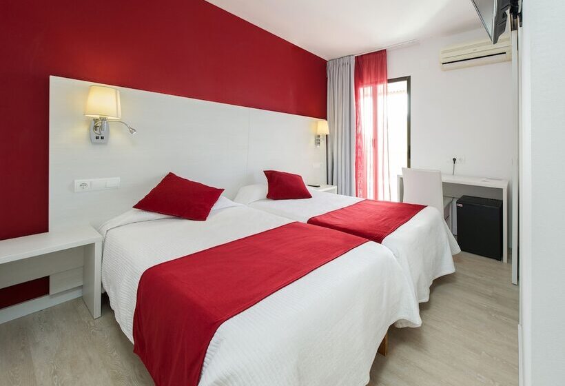 스탠다드 트리플 룸, Hostal Marino