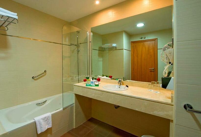 패밀리 룸, Porcel Avant