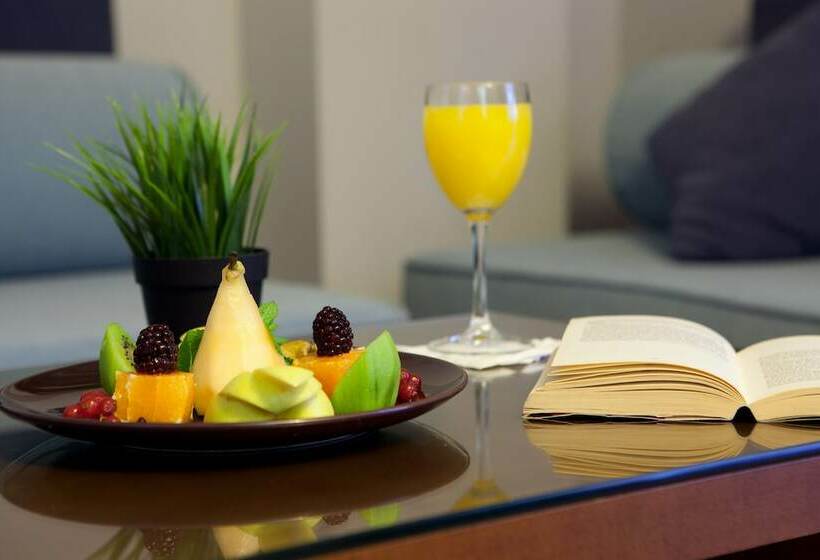 패밀리 룸, Porcel Avant