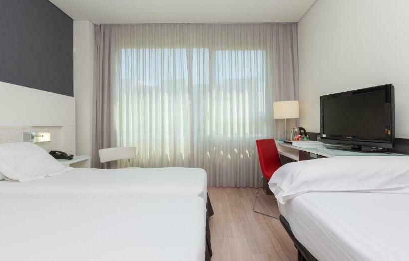 اتاق استاندارد سه نفره, Axor Feria