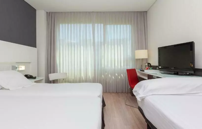 اتاق استاندارد سه نفره, Axor Feria