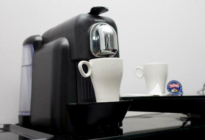 اتاق پرمیوم, Axor Feria