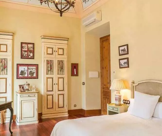 اتاق سوپریور, Boutique Conde De La Corte