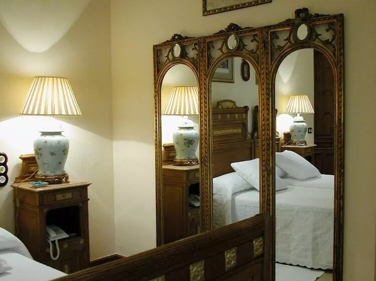 سوییت, Boutique Conde De La Corte