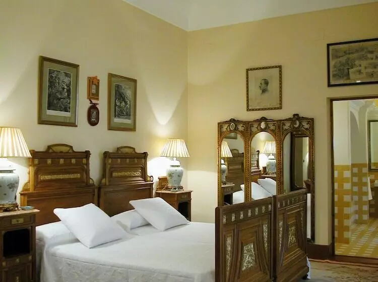 سوییت, Boutique Conde De La Corte