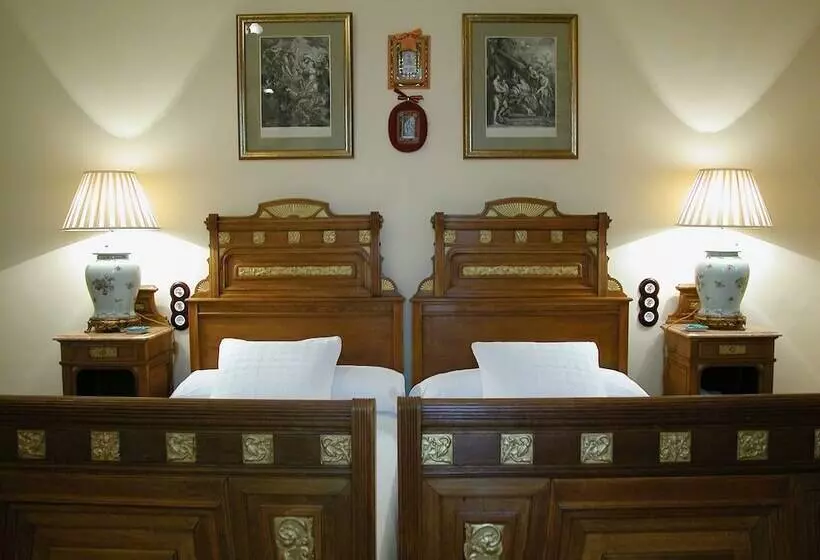 سوییت, Boutique Conde De La Corte