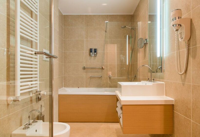 디럭스 룸, Four Points By Sheraton Venice Mestre