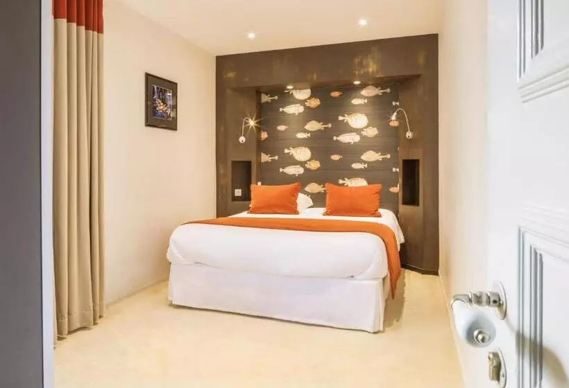 اتاق راحتی با چشمانداز دریا, Hôtel Les Agapanthes