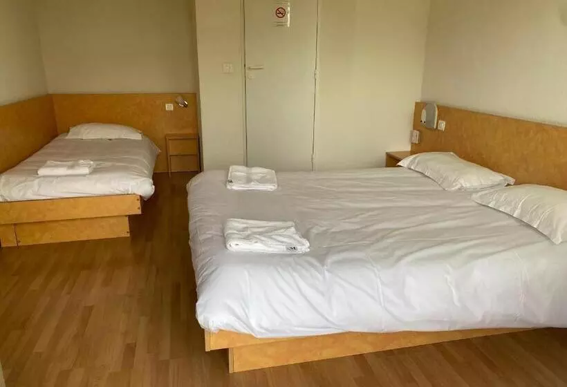 Standard Kolmen Hengen Huone, Lutea