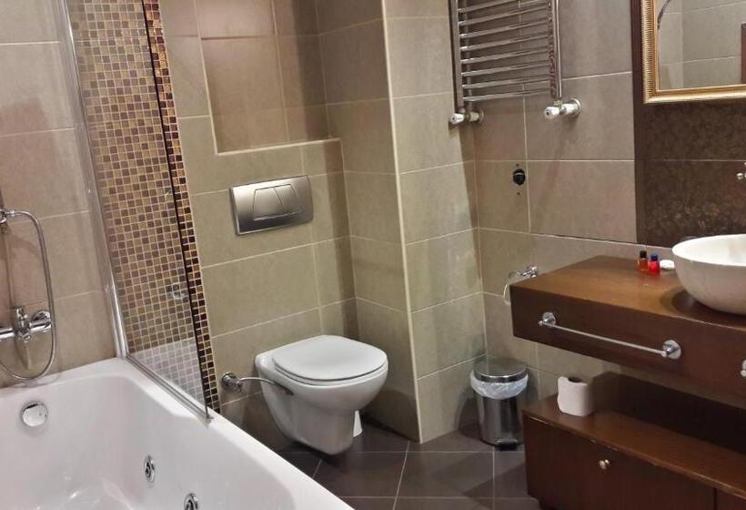 コンフォートトリプルルーム, Mangana Konak