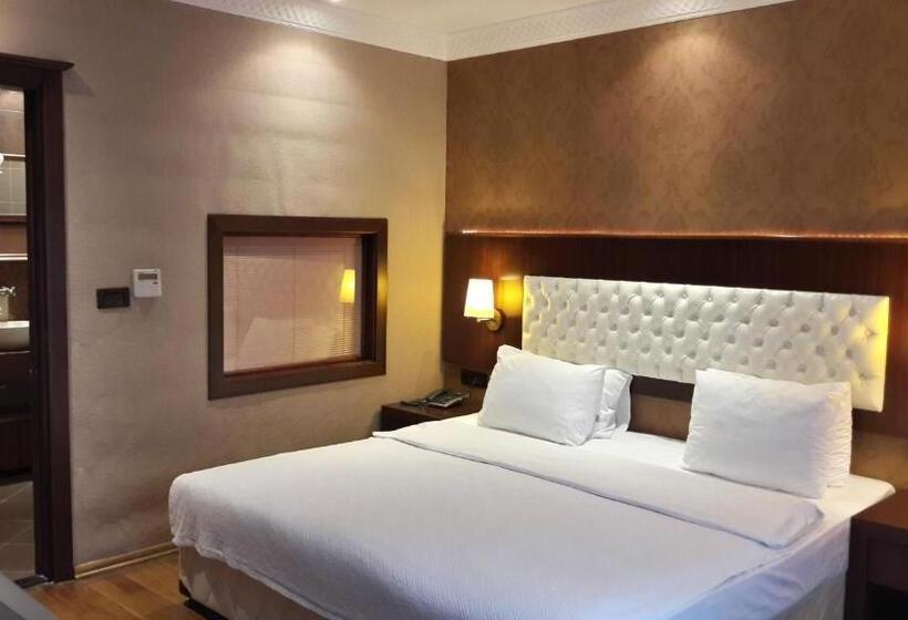 コンフォートトリプルルーム, Mangana Konak