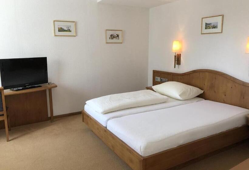 高级单人间, Restaurant Faustschlössl