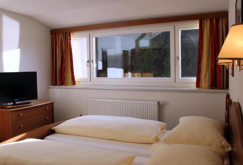 标准三人间, Restaurant Faustschlössl