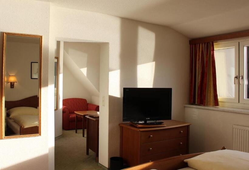 标准三人间, Restaurant Faustschlössl