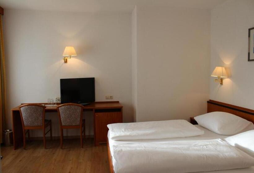 标准间, Restaurant Faustschlössl