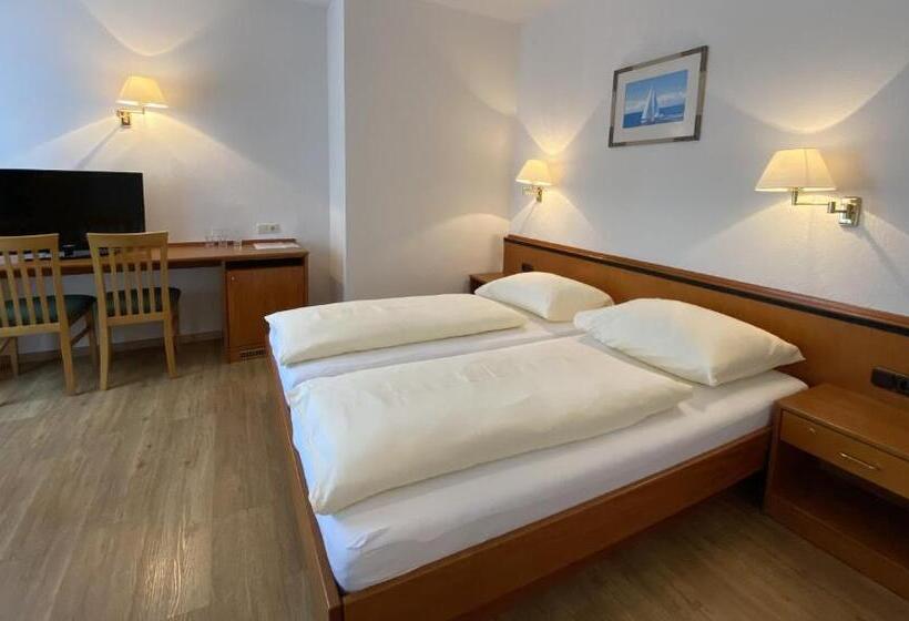 标准间, Restaurant Faustschlössl