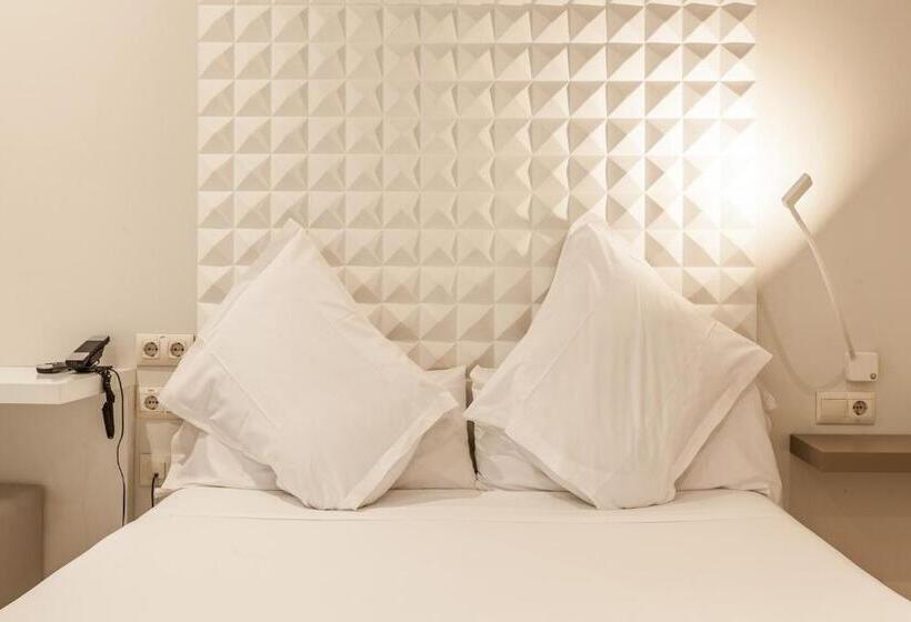 اتاق استاندارد, Urbansea Atocha 113