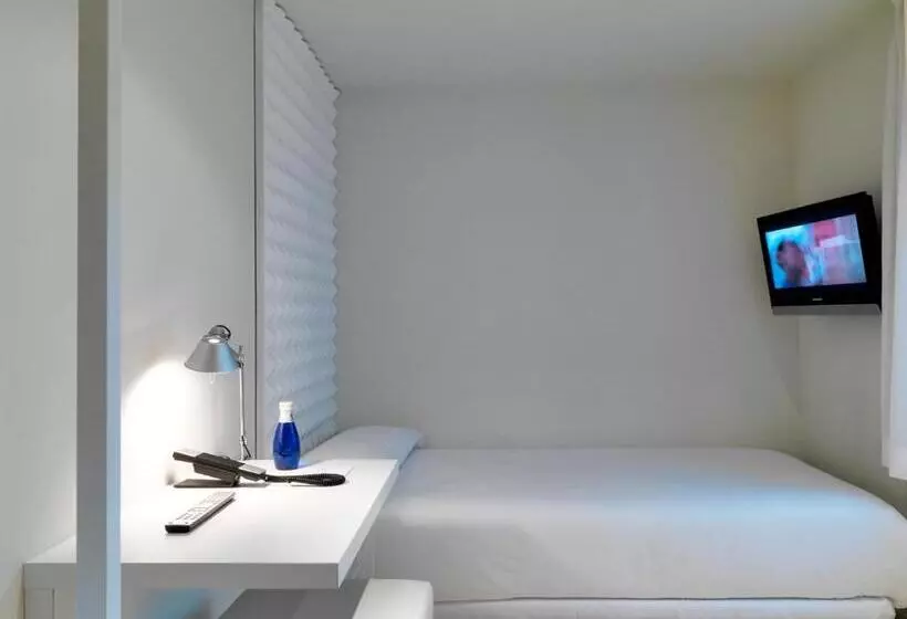 اتاق استاندارد یک نفره, Urbansea Atocha 113
