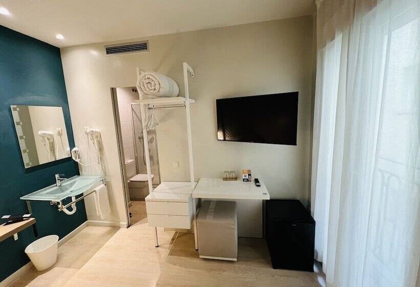 اتاق استاندارد, Urbansea Atocha 113